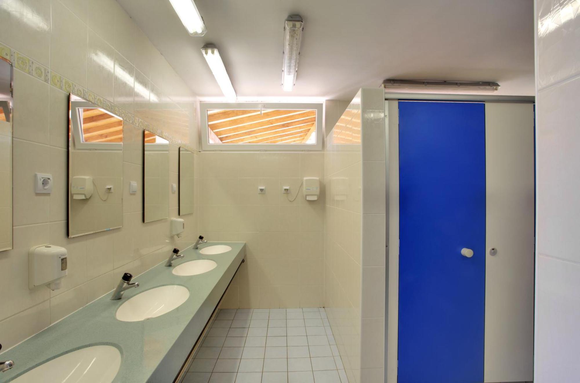Fkk Adriatika In Fkk Solaris Naturist Resort Porec Bagian luar foto